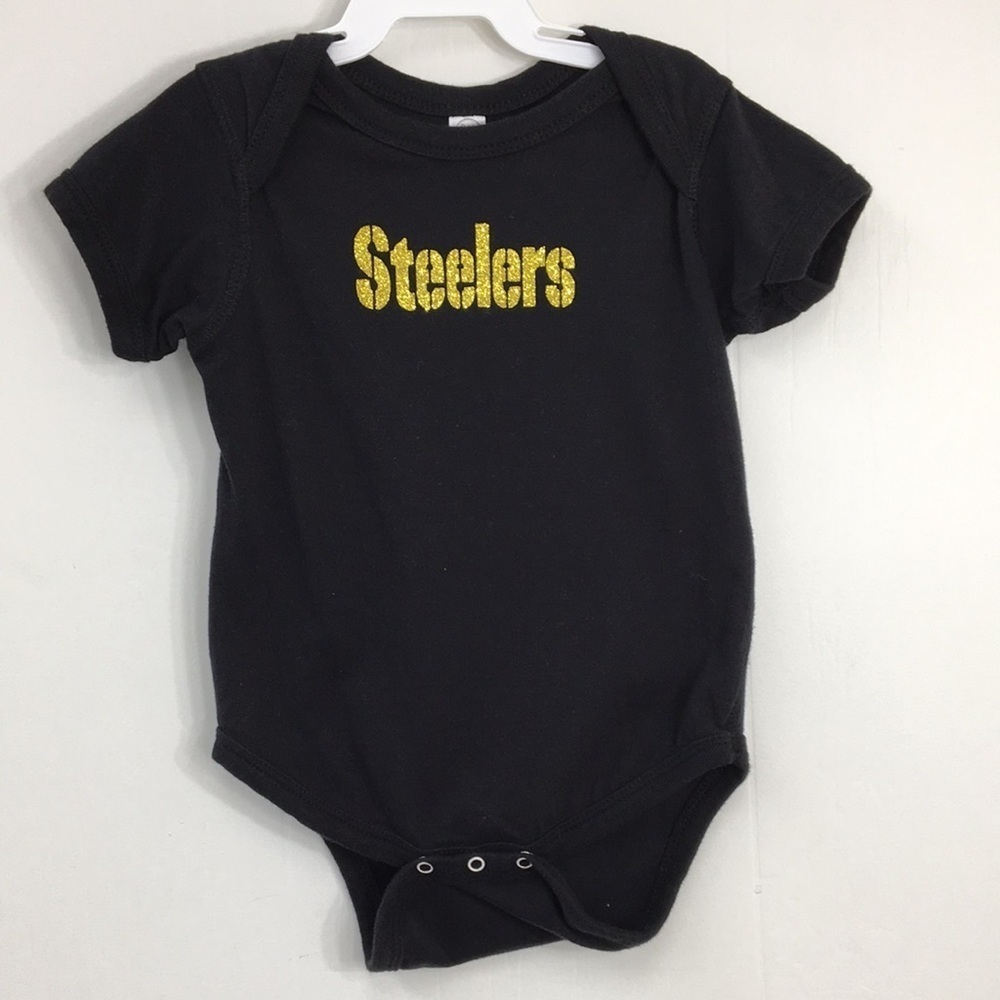 Girls Steelers Fan Shirt and Onesie Set Size 6-12 (shirt) & 18 m (onesie) - Picture 6 of 7